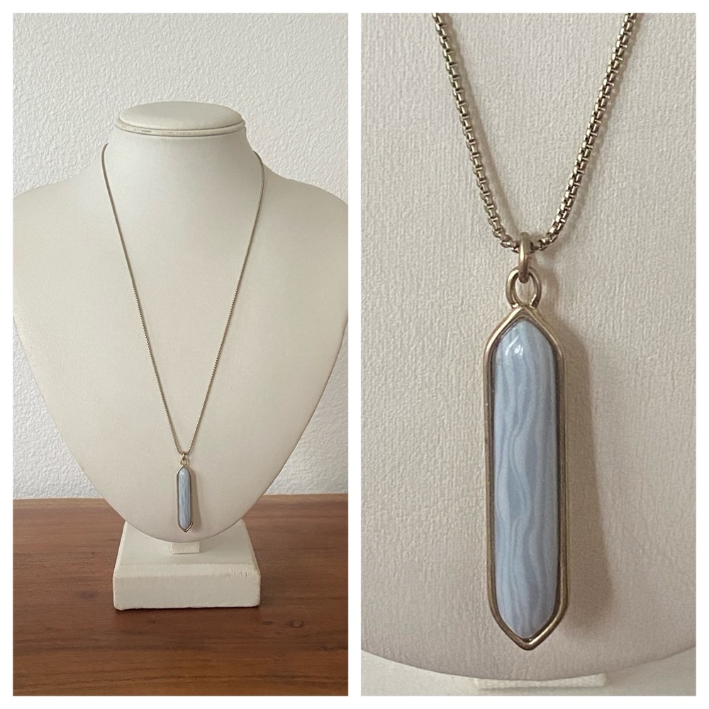 LOFT gold tone blue stone pendant necklace jewelry statement chain